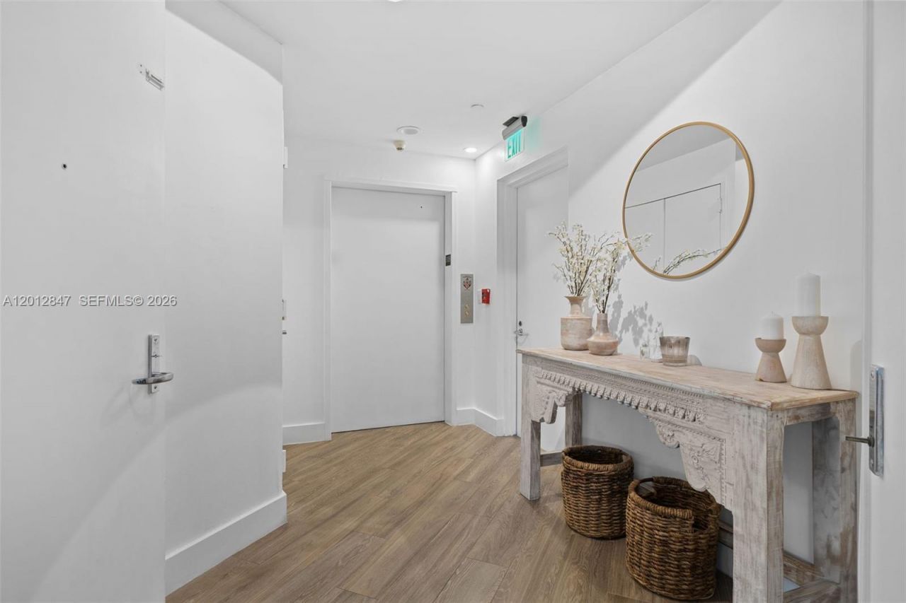 731 Crandon Blvd , Unit 308, Key Biscayne, FL 33149 Photo