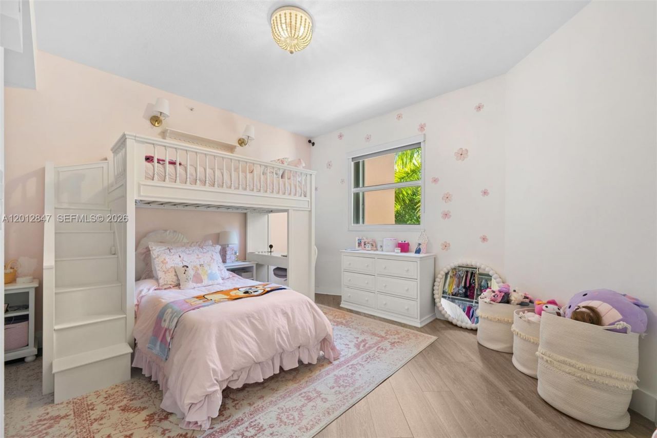 731 Crandon Blvd , Unit 308, Key Biscayne, FL 33149 Photo