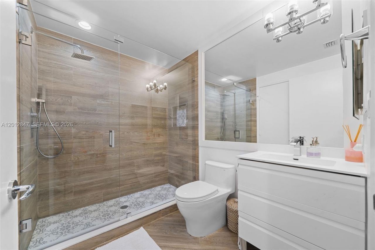 731 Crandon Blvd , Unit 308, Key Biscayne, FL 33149 Photo