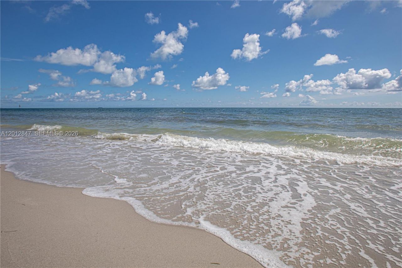 731 Crandon Blvd , Unit 308, Key Biscayne, FL 33149 Photo