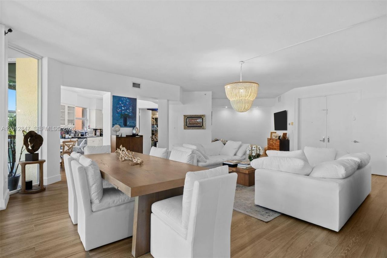 731 Crandon Blvd , Unit 308, Key Biscayne, FL 33149 Photo