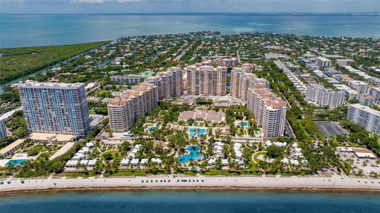 731 Crandon Blvd , Unit 308, Key Biscayne, FL 33149 Photo