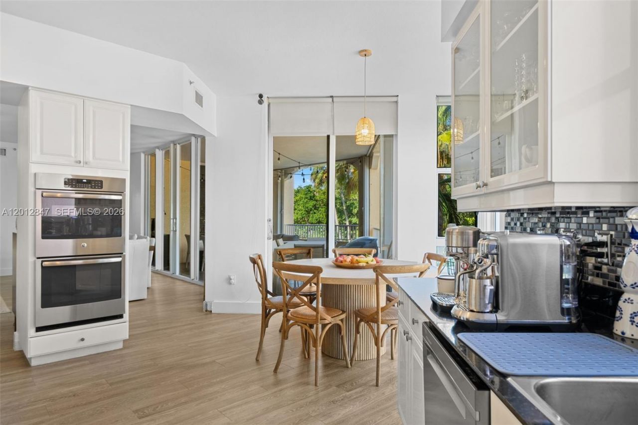 731 Crandon Blvd , Unit 308, Key Biscayne, FL 33149 Photo
