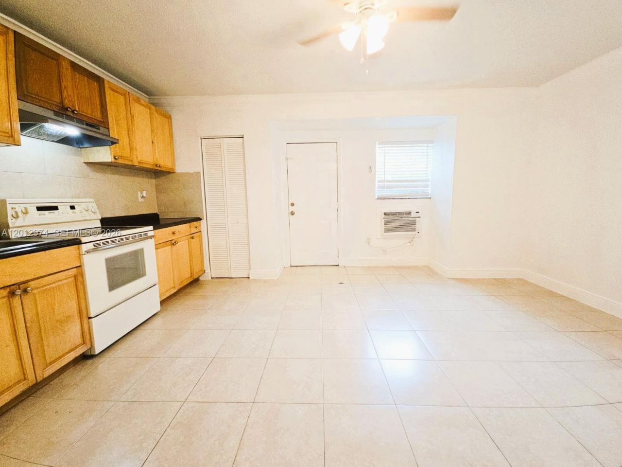 1020 NW 6th St, Unit 3, Miami, FL 33136 Photo