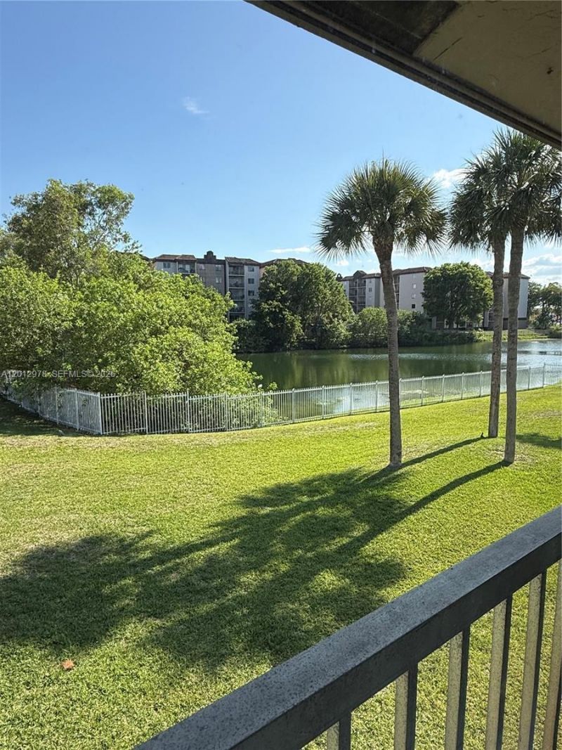 7670 SW 152nd Ave , Unit 1-202, Miami, FL 33193 Photo