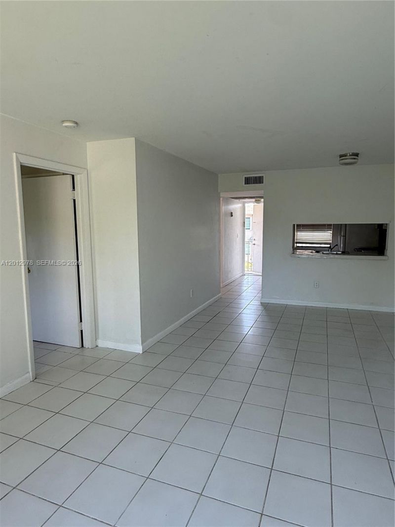 7670 SW 152nd Ave , Unit 1-202, Miami, FL 33193 Photo