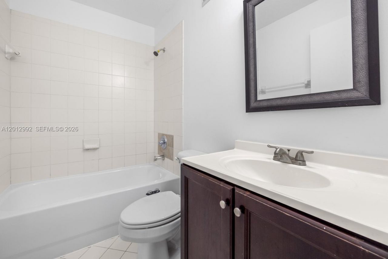 1320 SE 31st Ct, Unit 204-37, Homestead, FL 33035 Photo