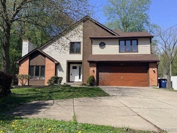1372 Hopkins Road, Buffalo, NY 14221