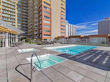 255 N Sierra Street, Unit 717, Reno, NV 89501 Photo