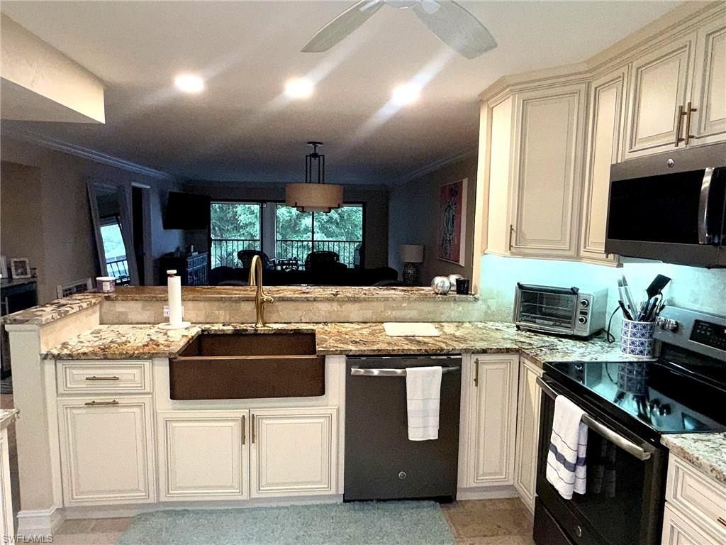 800 Misty Pines Cir , Unit 202, Naples, FL 34105 Photo