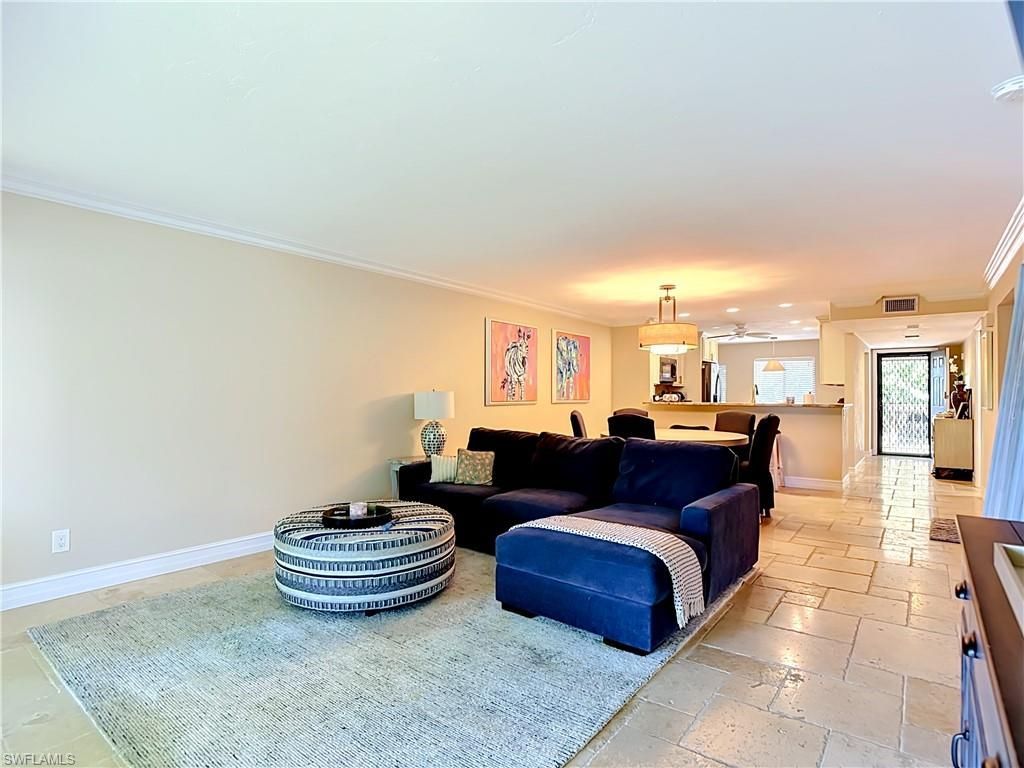 800 Misty Pines Cir , Unit 202, Naples, FL 34105 Photo
