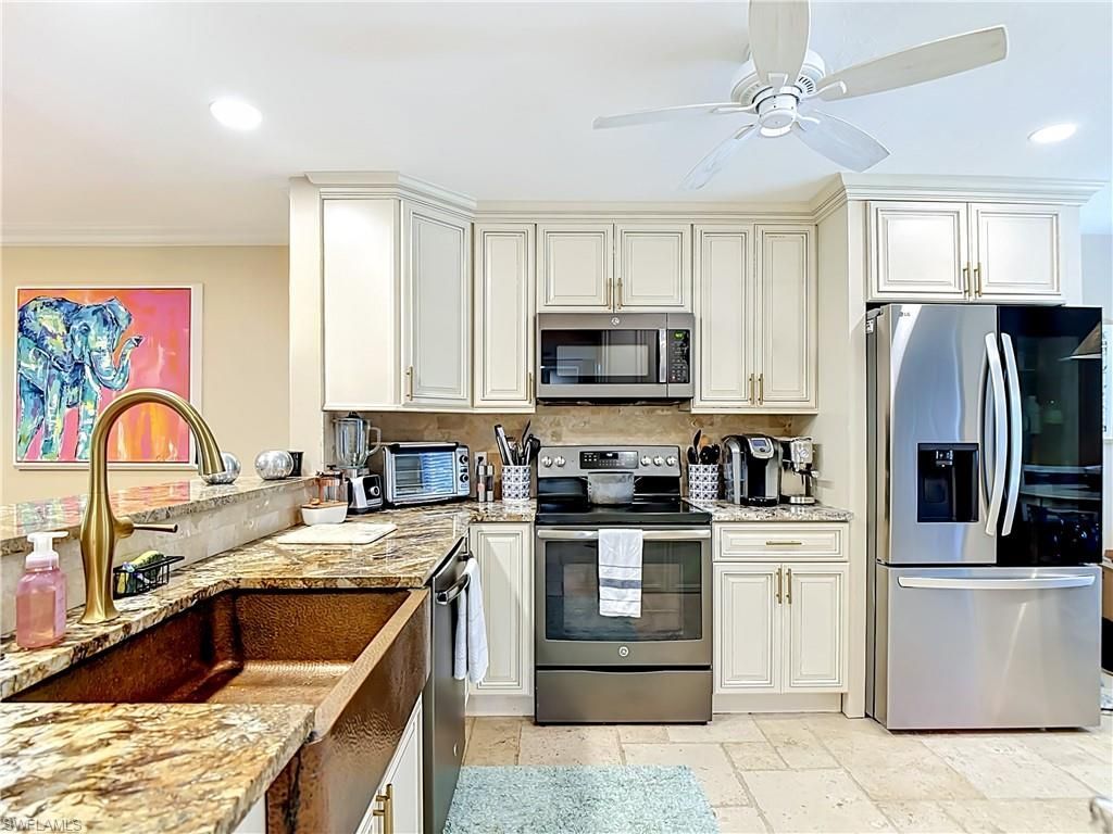 800 Misty Pines Cir , Unit 202, Naples, FL 34105 Photo