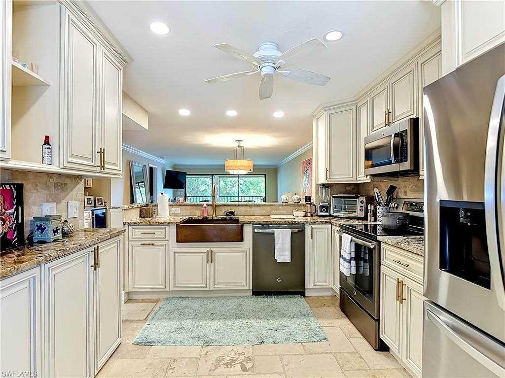 800 Misty Pines Cir , Unit 202, Naples, FL 34105 Photo