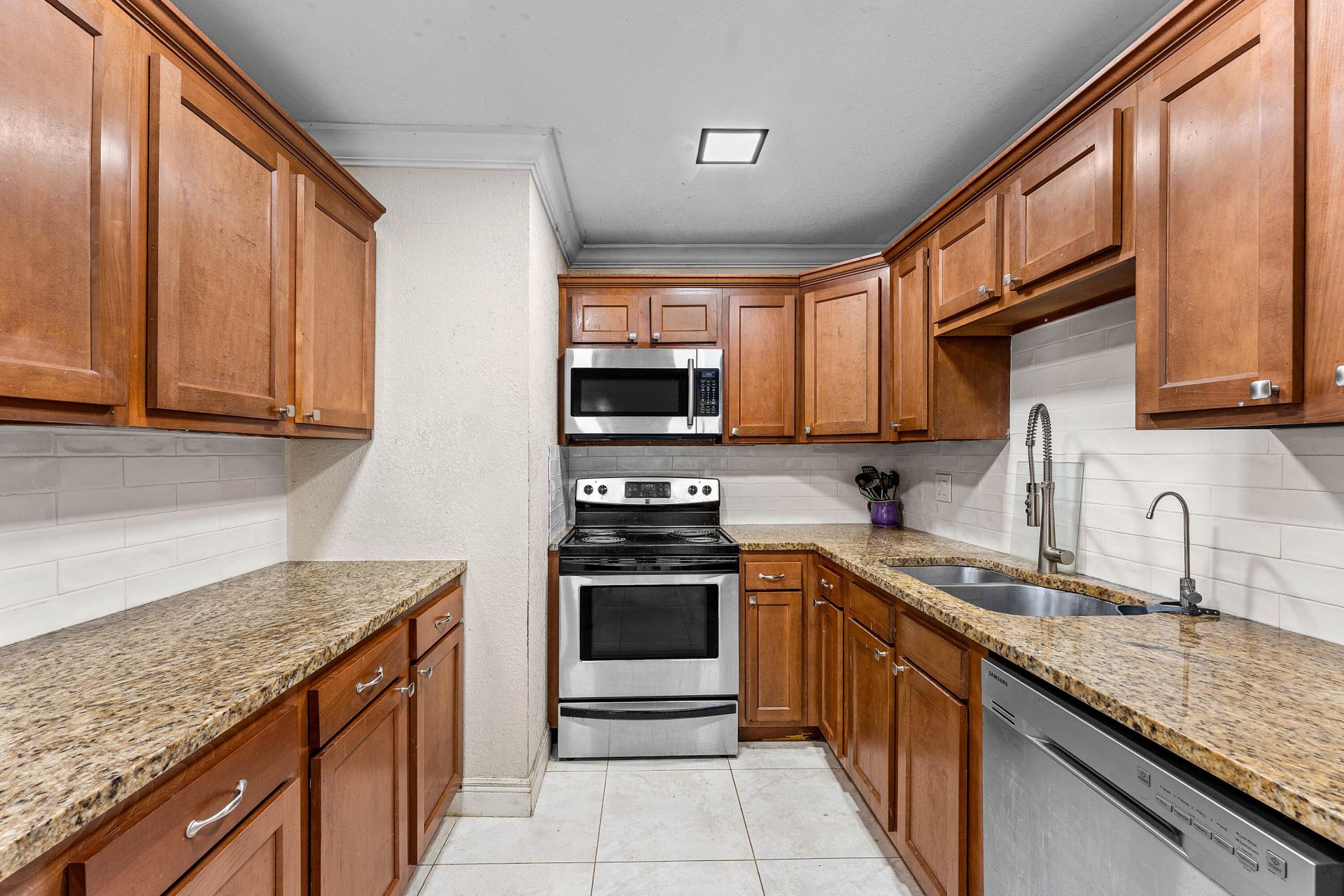 250 NW 43rd Place, Pompano Beach, FL 33064 Photo