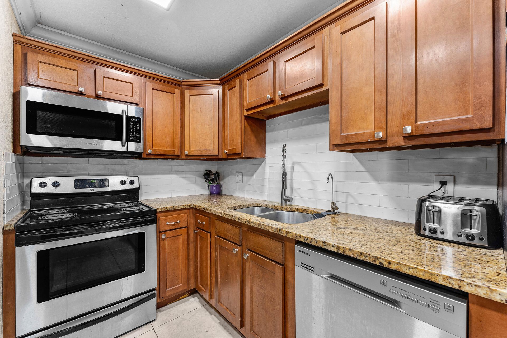 250 NW 43rd Place, Pompano Beach, FL 33064 Photo