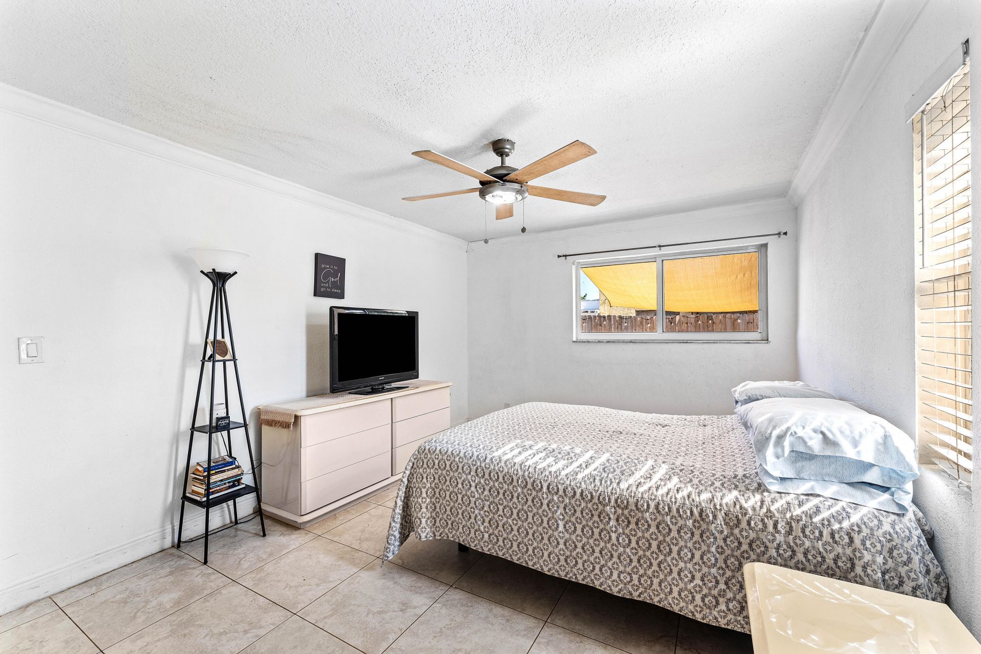 250 NW 43rd Place, Pompano Beach, FL 33064 Photo