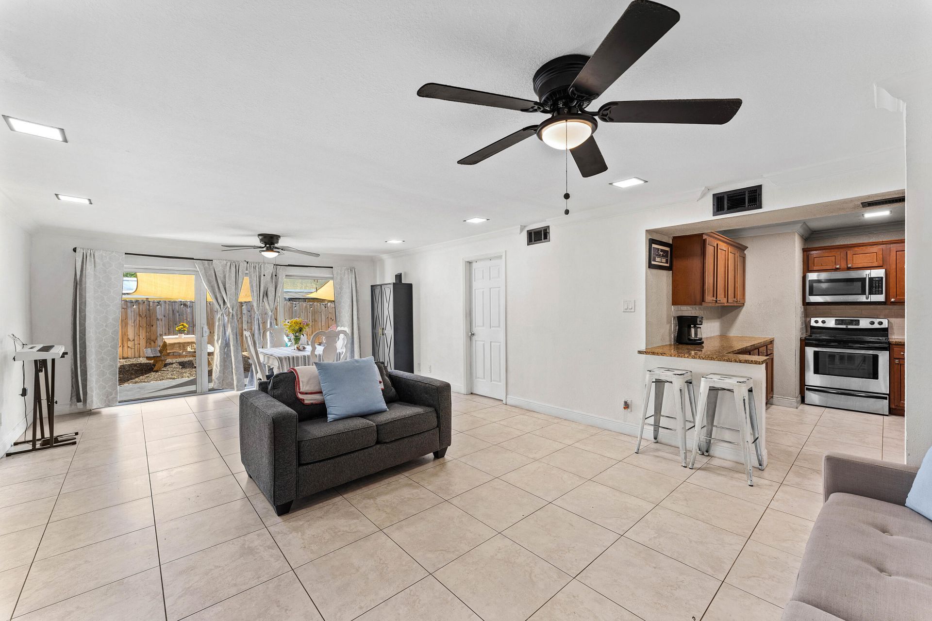 250 NW 43rd Place, Pompano Beach, FL 33064 Photo