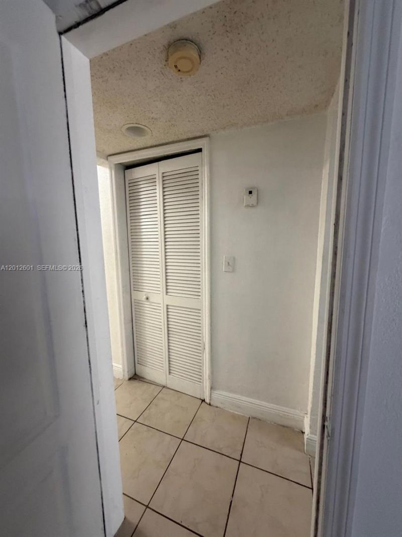 16118 NE 21st Ave, Unit 6, North Miami Beach, FL 33162 Photo