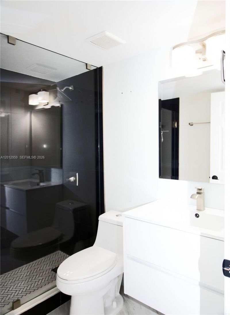 240 W Park Dr , Unit 108-4, Miami, FL 33172 Photo