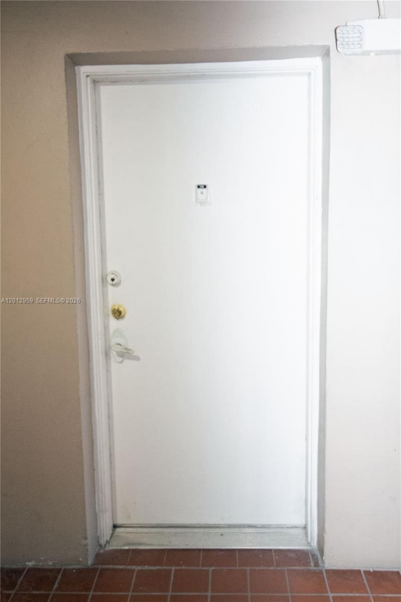 240 W Park Dr , Unit 108-4, Miami, FL 33172 Photo