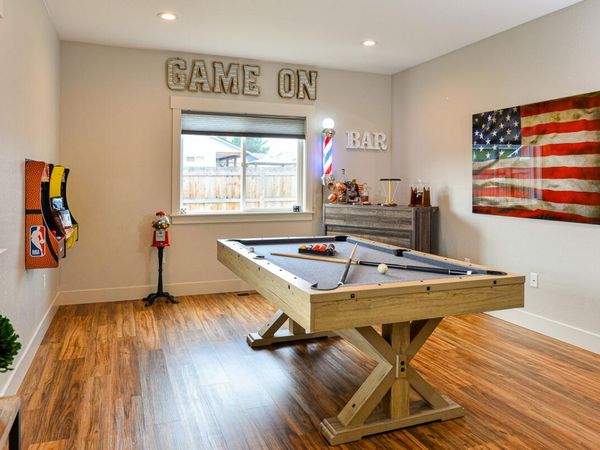 1029 Brandon Way, Phoenix, OR 97535