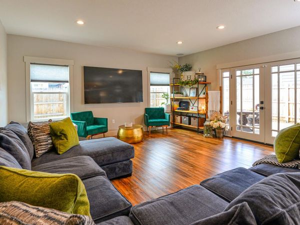 1029 Brandon Way, Phoenix, OR 97535
