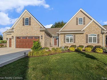 60 Fox Hollow Drive, Metamora Vlg, MI 48455