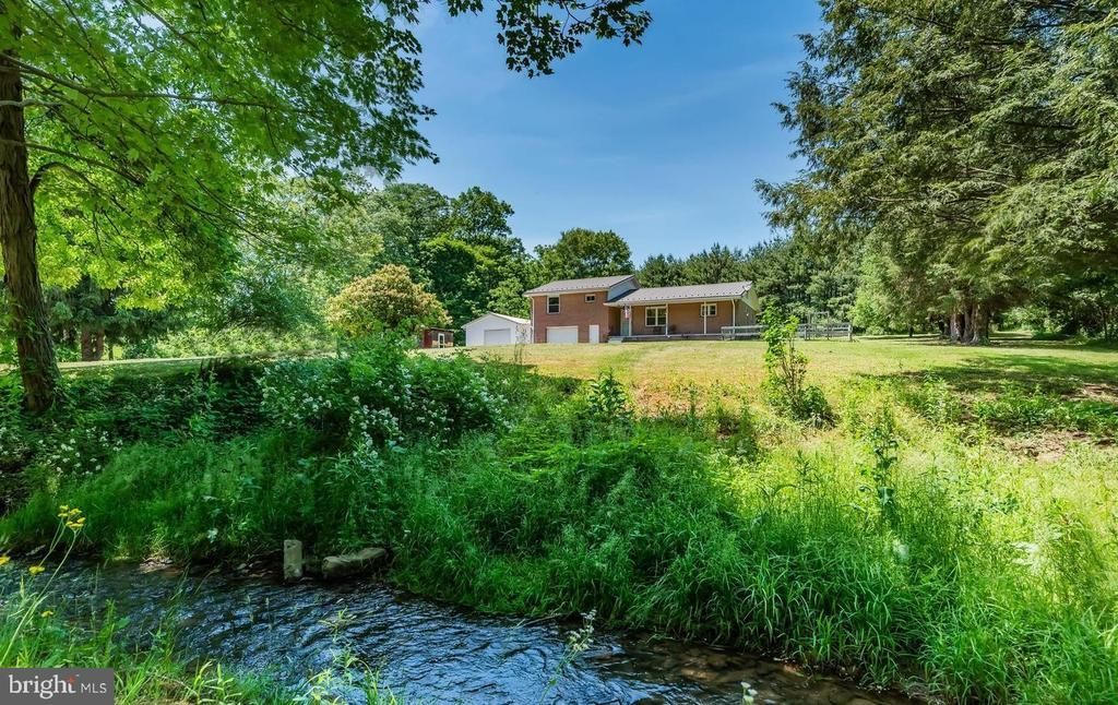 21725 AMBERSON ROAD , SPRING RUN, PA 17262