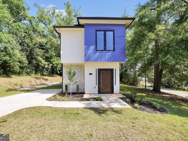 233 E Tinsley Street, Griffin, GA 30223