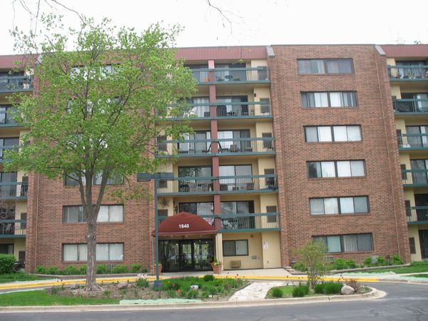 1840 Huntington Boulevard , Unit 607, Hoffman Estates, IL 60169