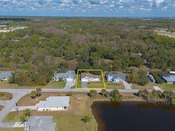 11407 Rabun Gap DR, NORTH FORT MYERS, FL 33917