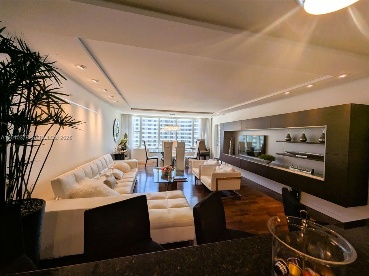 5600 Collins Ave , Unit 9E, Miami Beach, FL 33140 Photo