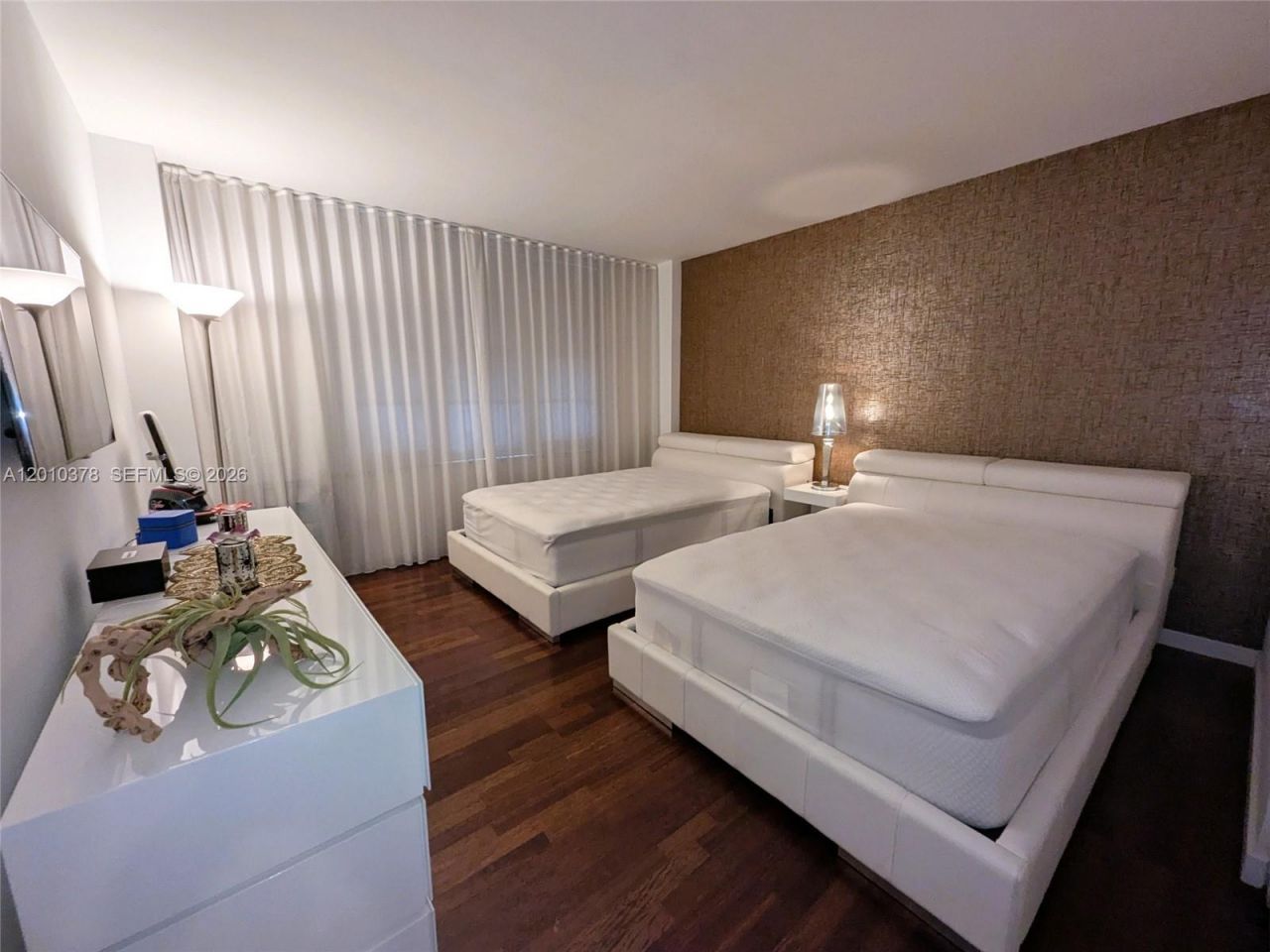 5600 Collins Ave , Unit 9E, Miami Beach, FL 33140 Photo