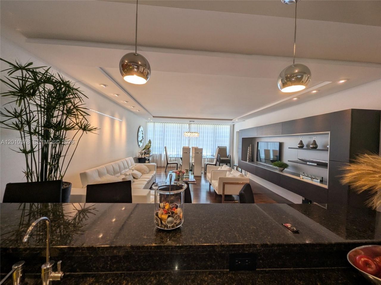 5600 Collins Ave, Unit 9E, Miami Beach, FL 33140 Photo