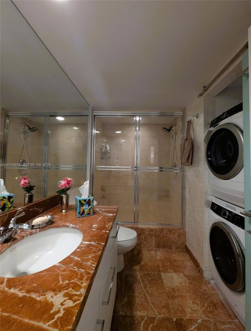 5600 Collins Ave , Unit 9E, Miami Beach, FL 33140 Photo