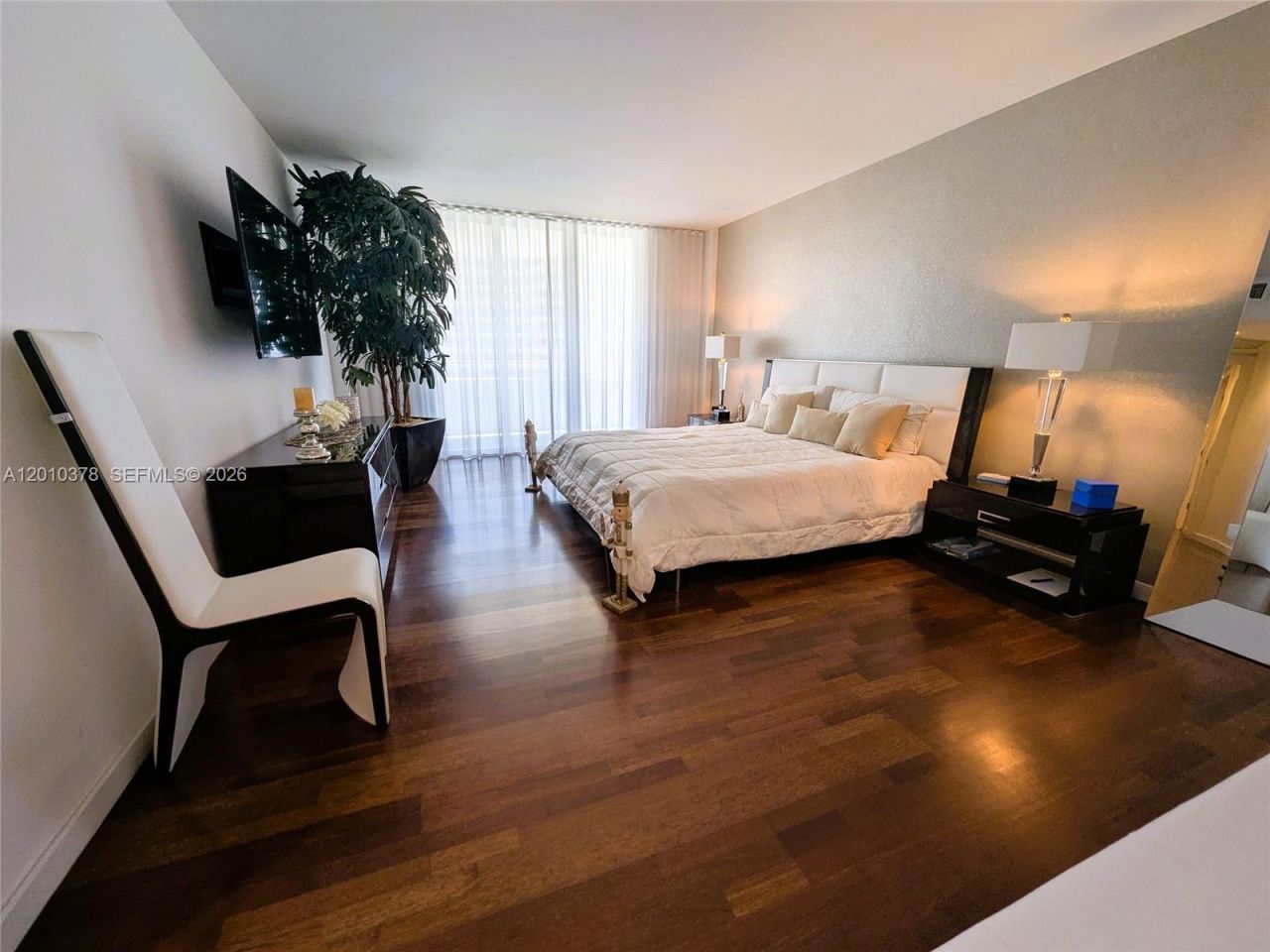 5600 Collins Ave , Unit 9E, Miami Beach, FL 33140 Photo