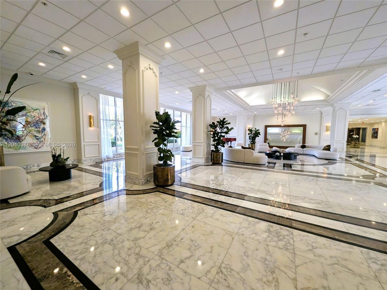 5600 Collins Ave , Unit 9E, Miami Beach, FL 33140 Photo