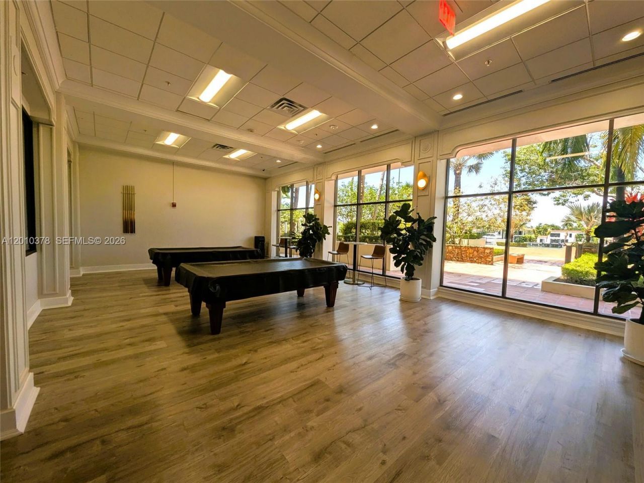 5600 Collins Ave, Unit 9E, Miami Beach, FL 33140 Photo