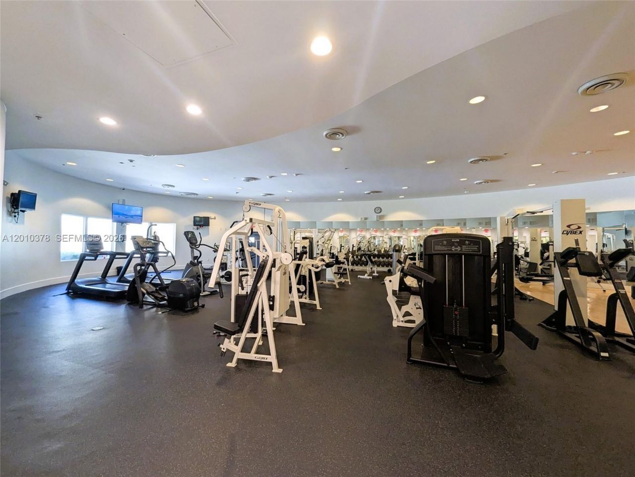 5600 Collins Ave , Unit 9E, Miami Beach, FL 33140 Photo