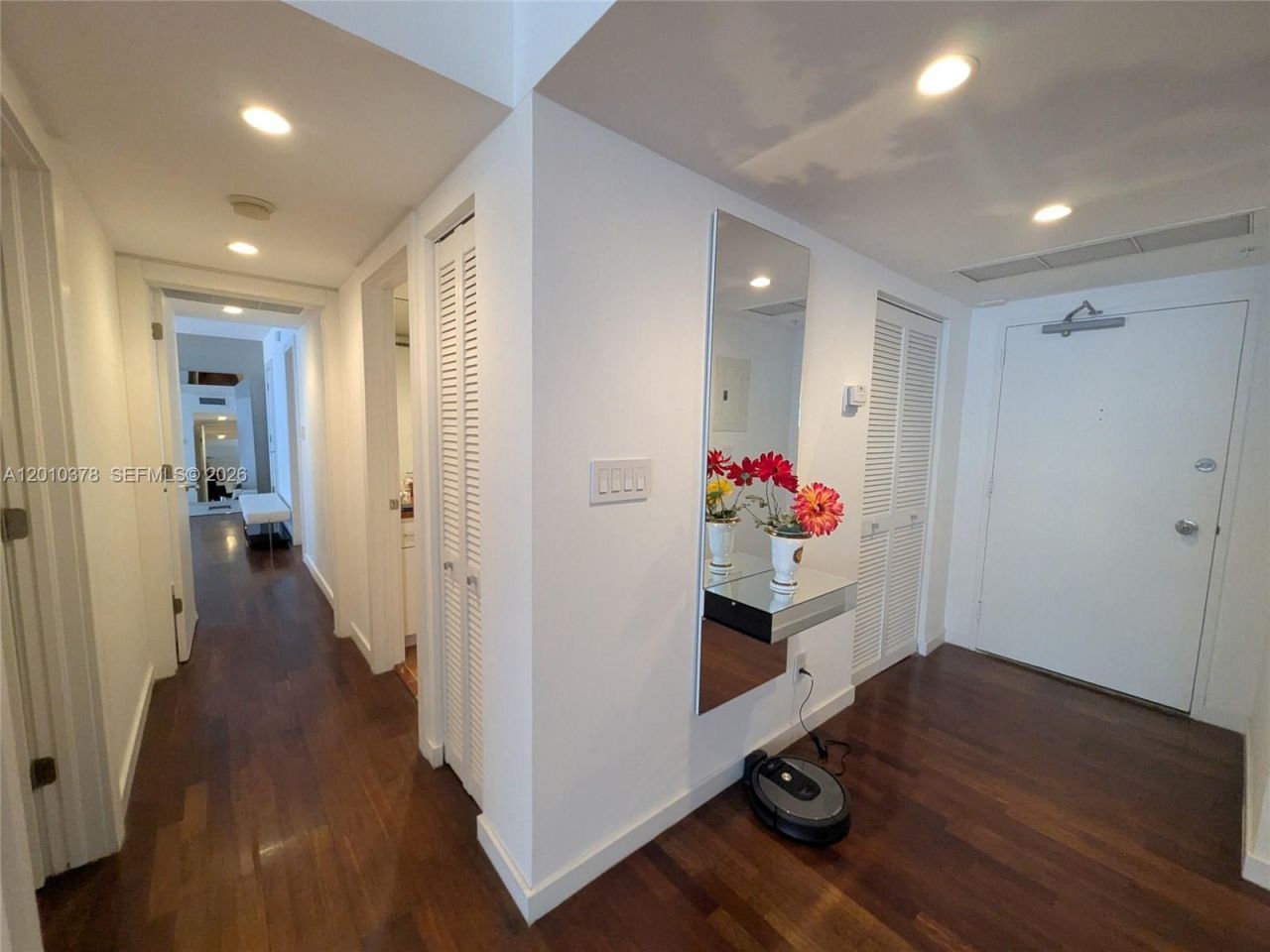5600 Collins Ave , Unit 9E, Miami Beach, FL 33140 Photo