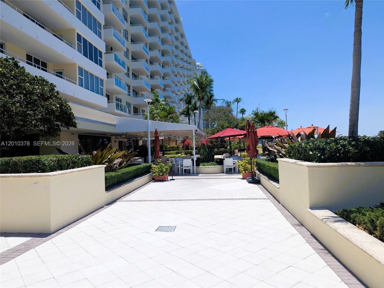 5600 Collins Ave , Unit 9E, Miami Beach, FL 33140 Photo