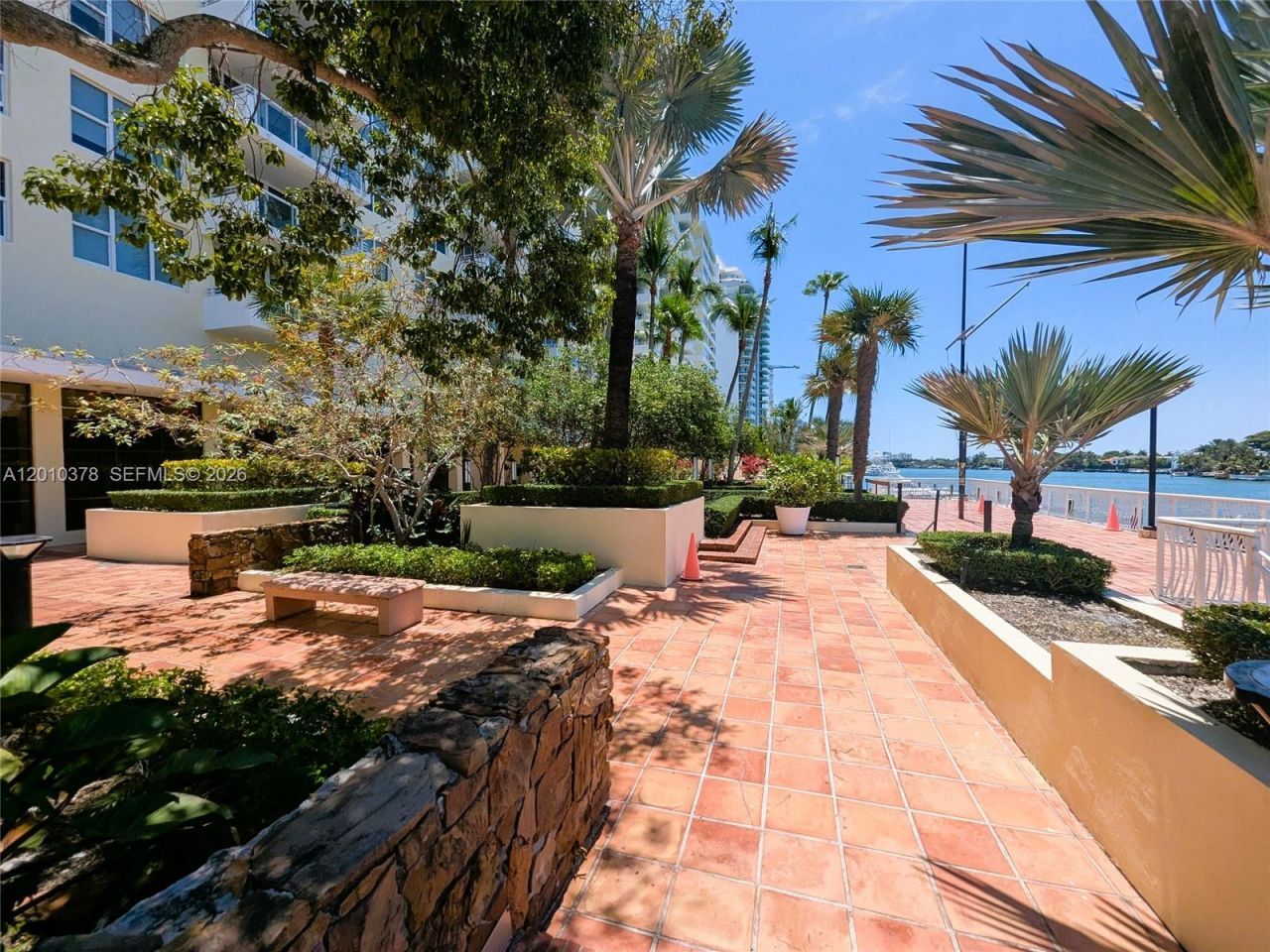 5600 Collins Ave , Unit 9E, Miami Beach, FL 33140 Photo