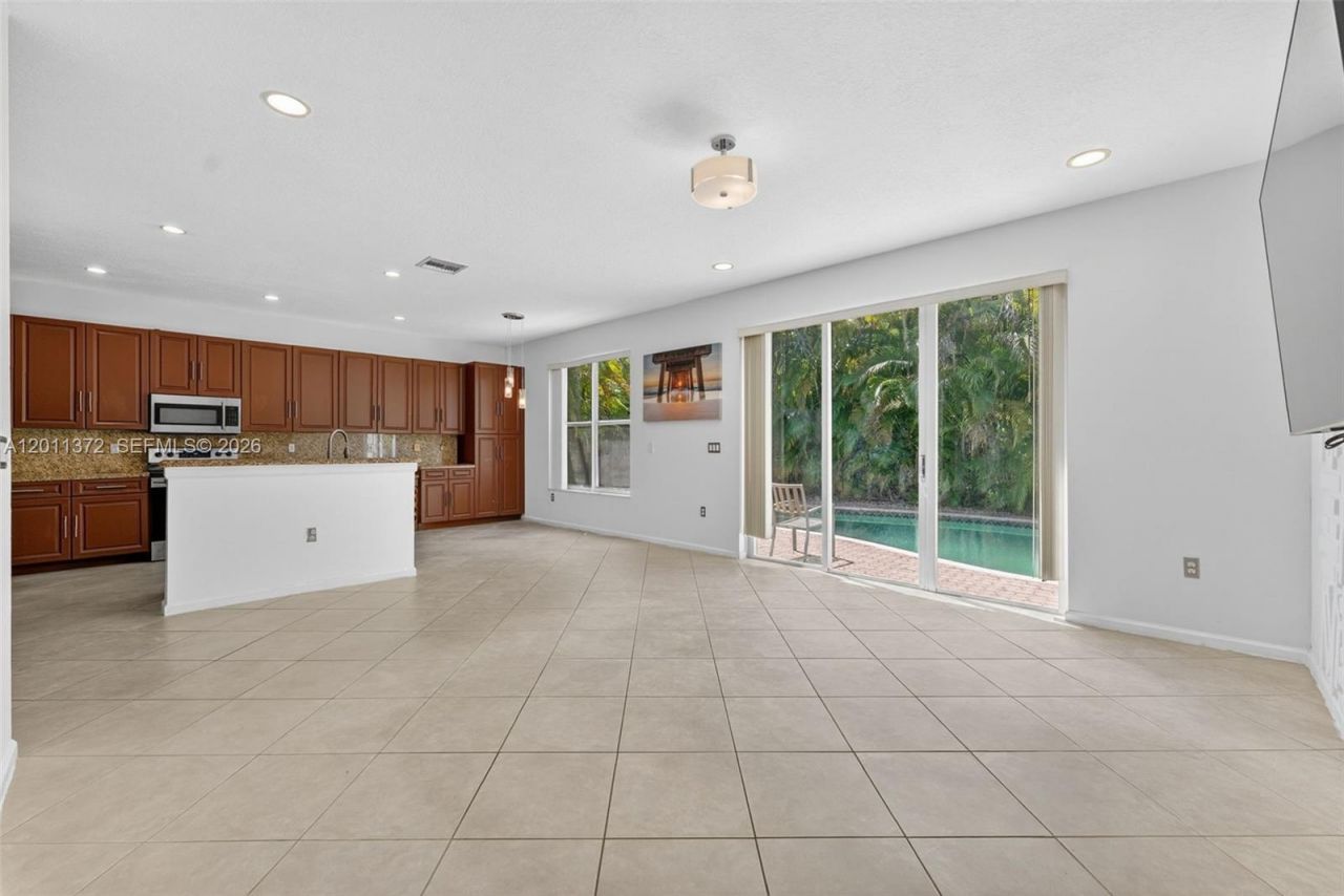 16242 SW 28th Ct, Miramar, FL 33027 Photo