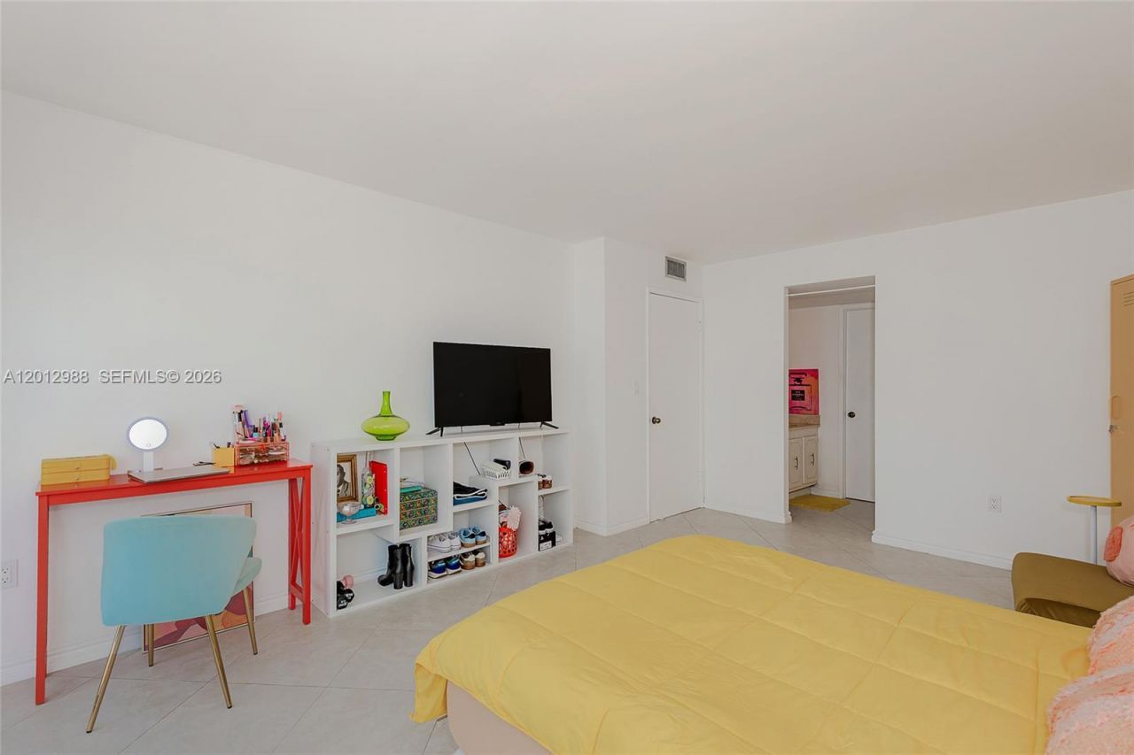 600 NE 36th St, Unit 706, Miami, FL 33137 Photo