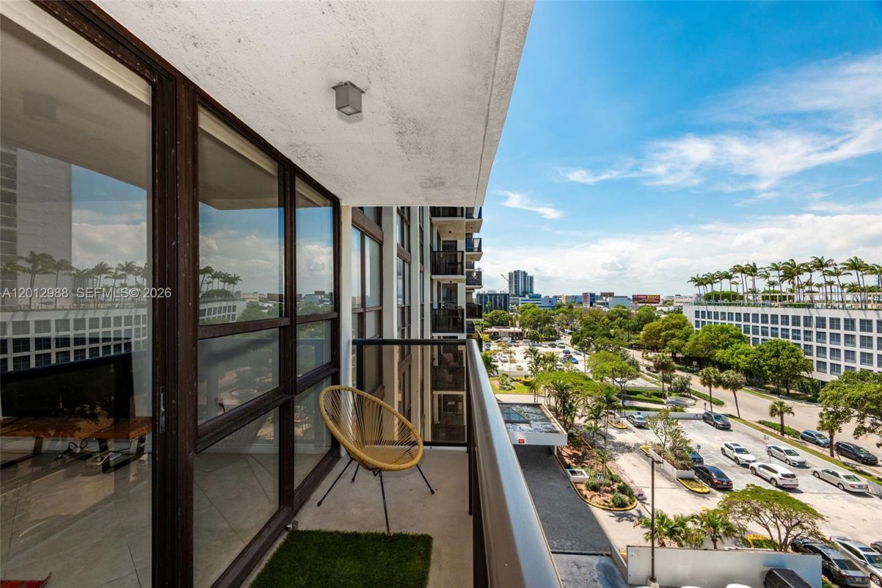 600 NE 36th St, Unit 706, Miami, FL 33137 Photo