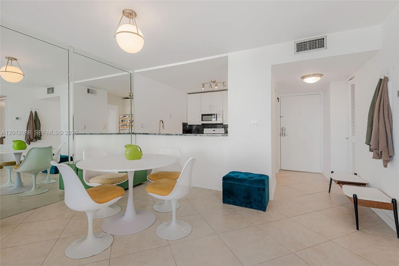 600 NE 36th St, Unit 706, Miami, FL 33137 Photo