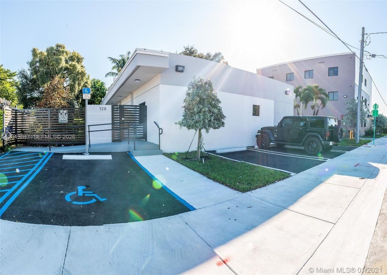 120 NE 71st St , Unit 3, Miami, FL 33138 Photo