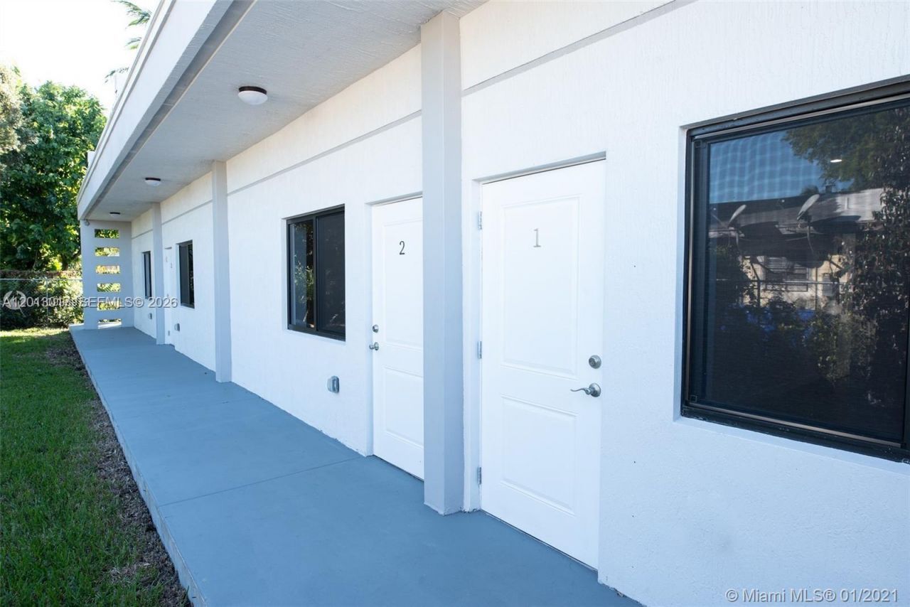 120 NE 71st St , Unit 3, Miami, FL 33138 Photo