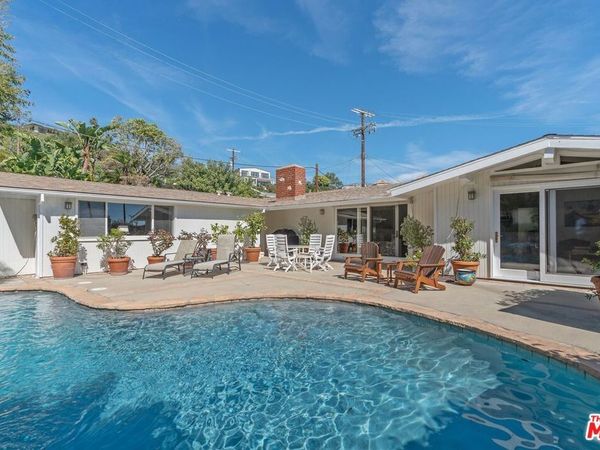 913 Chattanooga Avenue, Pacific Palisades, CA 90272
