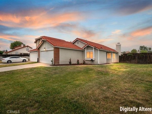27870 Fieldstone Drive, Highland, CA 92346